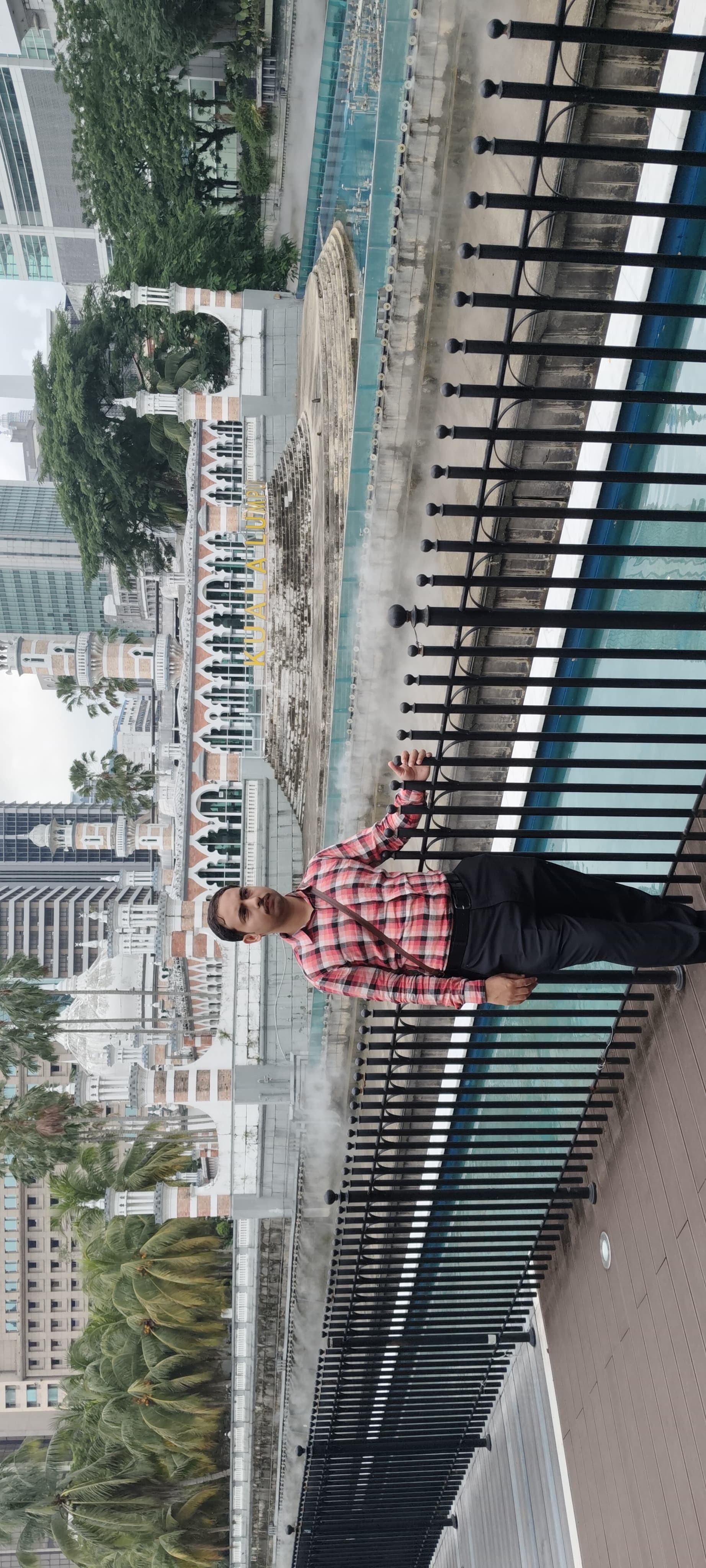 Review media